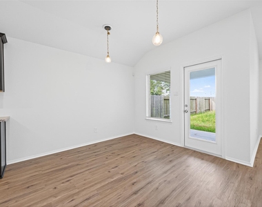 20314 Tembec Drive - Photo Thumbnail 16
