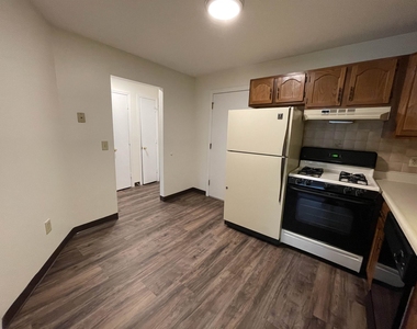 379 Huse - Photo Thumbnail 15
