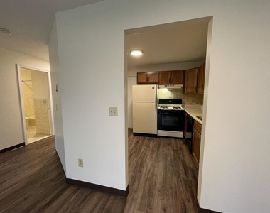 379 Huse - Photo Thumbnail 27