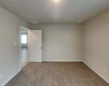 10511 Varmus Drive - Photo Thumbnail 4