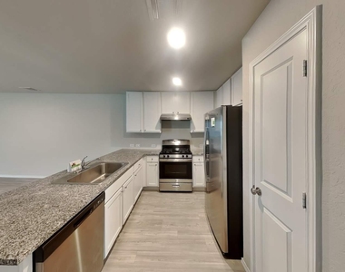 10511 Varmus Drive - Photo Thumbnail 3