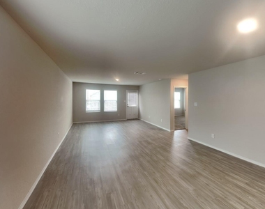 10511 Varmus Drive - Photo Thumbnail 2