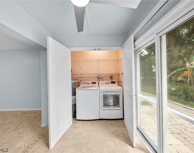 28260 Pine Haven Way - Photo Thumbnail 15