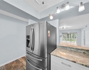 28260 Pine Haven Way - Photo Thumbnail 9