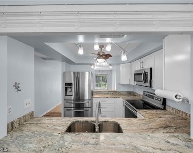 28260 Pine Haven Way - Photo Thumbnail 3