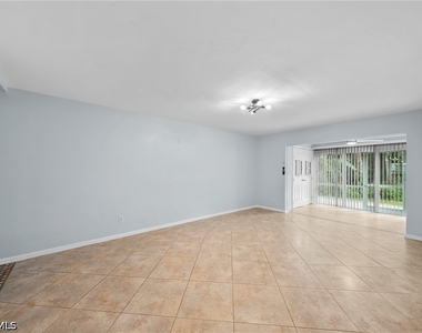 28260 Pine Haven Way - Photo Thumbnail 11