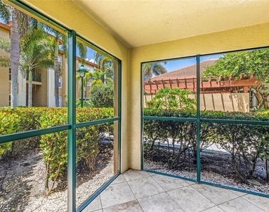 8920 Colonnades Court E - Photo Thumbnail 12