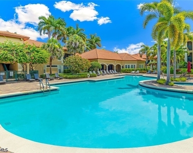8920 Colonnades Court E - Photo Thumbnail 16