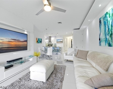 7345 Rockefeller Drive - Photo Thumbnail 7