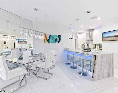 7345 Rockefeller Drive - Photo Thumbnail 9