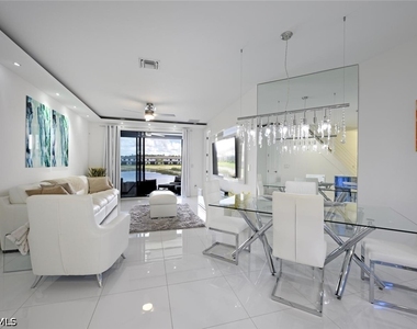 7345 Rockefeller Drive - Photo Thumbnail 5