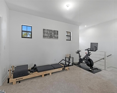 7345 Rockefeller Drive - Photo Thumbnail 23