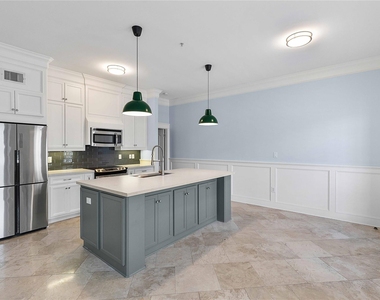 2802 Morrison Street - Photo Thumbnail 3