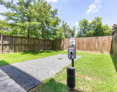 2802 Morrison Street - Photo Thumbnail 32