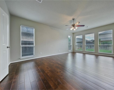 139 Sweet Leaf Grove Lane - Photo Thumbnail 12
