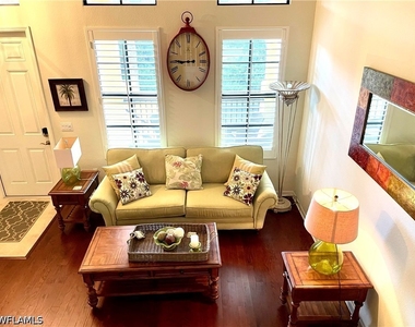 8989 Cambria Circle - Photo Thumbnail 8