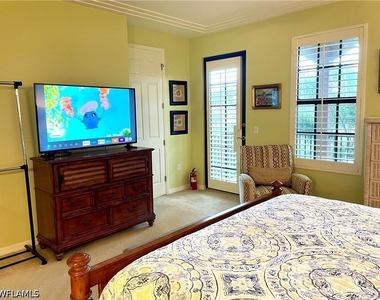 8989 Cambria Circle - Photo Thumbnail 20