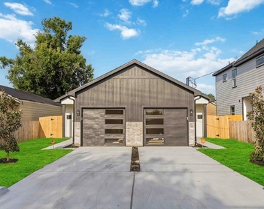 5313 Bacher - Photo Thumbnail 1