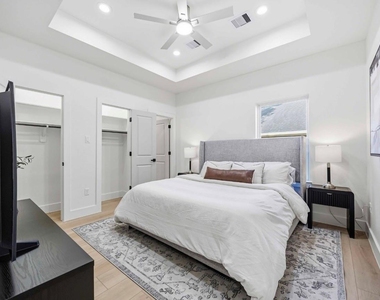 5313 Bacher - Photo Thumbnail 18