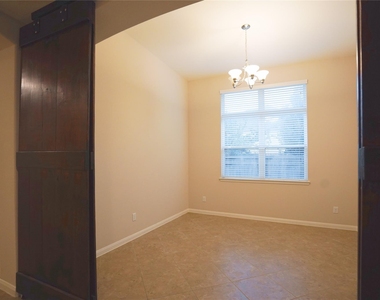 3303 Windsor Ranch Lane - Photo Thumbnail 9