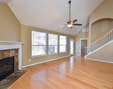 2811 Little Spring Circle - Photo Thumbnail 16