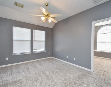 2811 Little Spring Circle - Photo Thumbnail 12