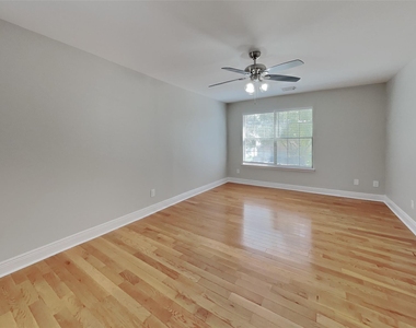 29402 Legends Hill Drive - Photo Thumbnail 18