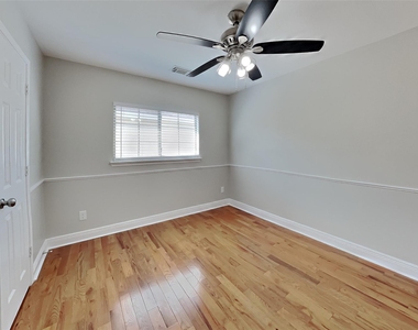 29402 Legends Hill Drive - Photo Thumbnail 12