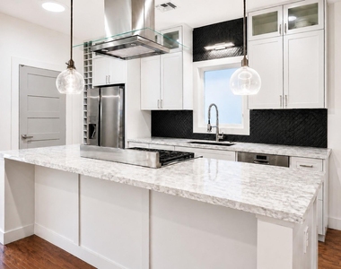 2302 Ruth Street - Photo Thumbnail 4