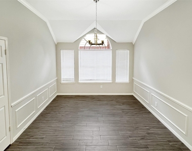 12414 Logan Mill Drive - Photo Thumbnail 10