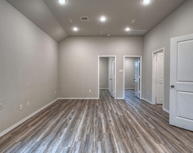11602 Vistawood Street - Photo Thumbnail 5