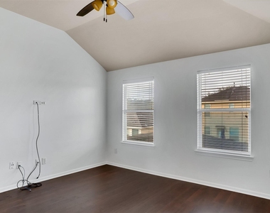 15807 Little Miss Creek Drive - Photo Thumbnail 17
