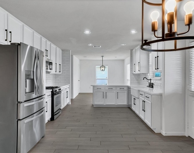 15807 Little Miss Creek Drive - Photo Thumbnail 12