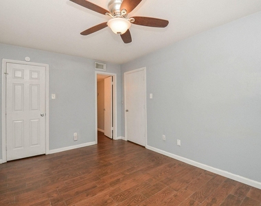 4635 Wild Indigo Street - Photo Thumbnail 14