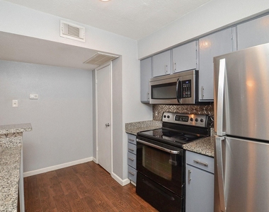 4635 Wild Indigo Street - Photo Thumbnail 10