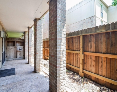 4635 Wild Indigo Street - Photo Thumbnail 26