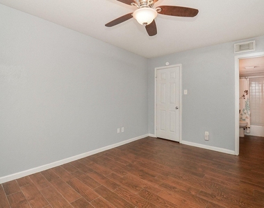 4635 Wild Indigo Street - Photo Thumbnail 16