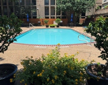 4635 Wild Indigo Street - Photo Thumbnail 32