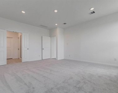31715 Wild Meadow Drive - Photo Thumbnail 10