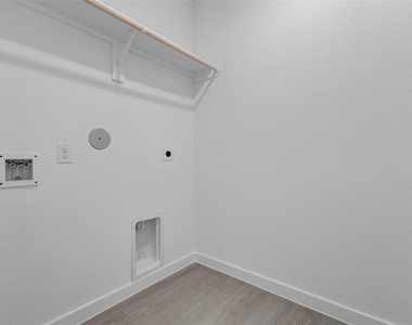 31715 Wild Meadow Drive - Photo Thumbnail 21