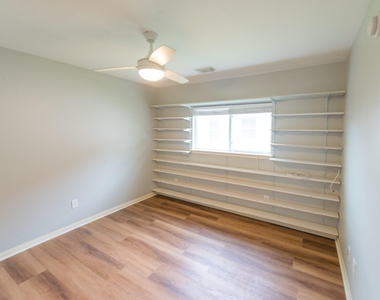 2834 Sage Bluff Avenue - Photo Thumbnail 22