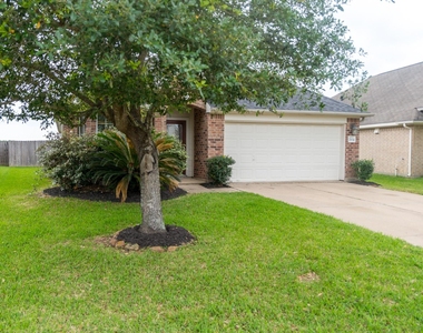 2834 Sage Bluff Avenue - Photo Thumbnail 1