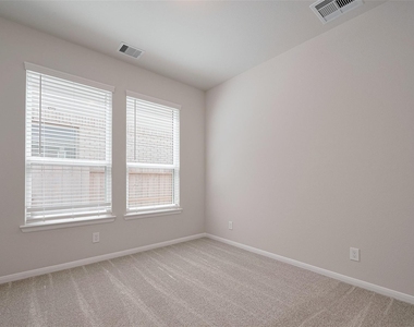 2405 Seamist Cove Lane - Photo Thumbnail 26