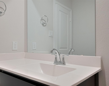 2405 Seamist Cove Lane - Photo Thumbnail 44