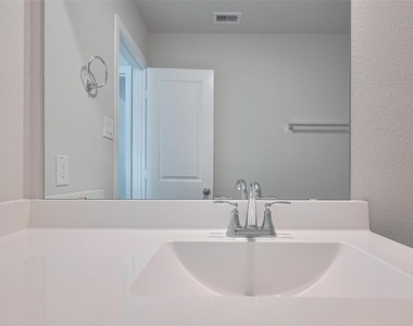 2405 Seamist Cove Lane - Photo Thumbnail 42