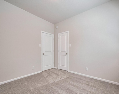 2405 Seamist Cove Lane - Photo Thumbnail 27