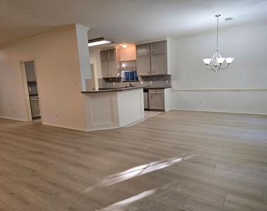 120 Hiwon Drive - Photo Thumbnail 10