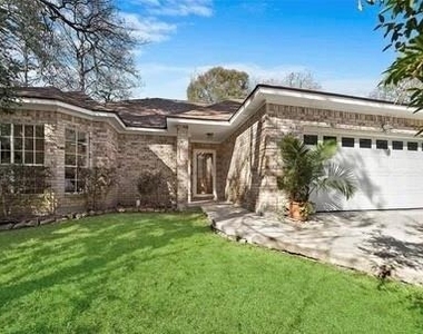 120 Hiwon Drive - Photo Thumbnail 1