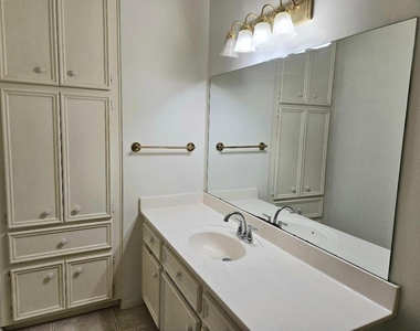 120 Hiwon Drive - Photo Thumbnail 25
