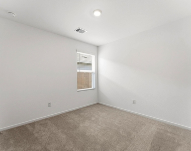 18784 Loom Drive - Photo Thumbnail 6